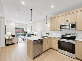 featured image of 965 Twamley St W