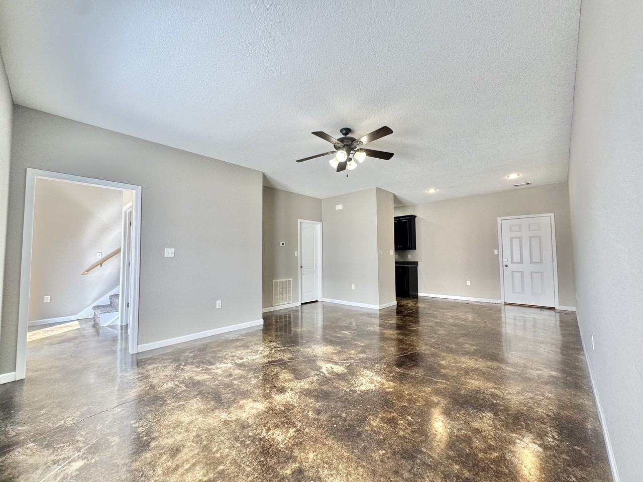 910 E Craighead Forest Rd #88 - Photo 4 of 37