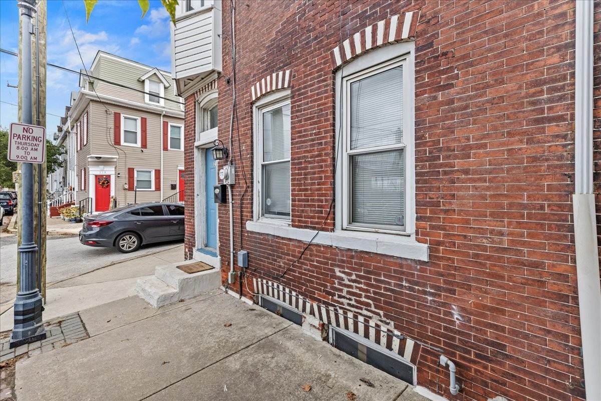 216 N King St #1 - Photo 4 of 27