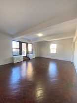 W 73rd St #1C - Photo 1 of 1