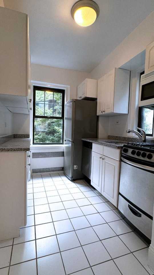 Christopher St #9G - Photo 4 of 4