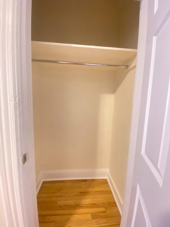 W 72nd St #4C - Photo 4 of 4
