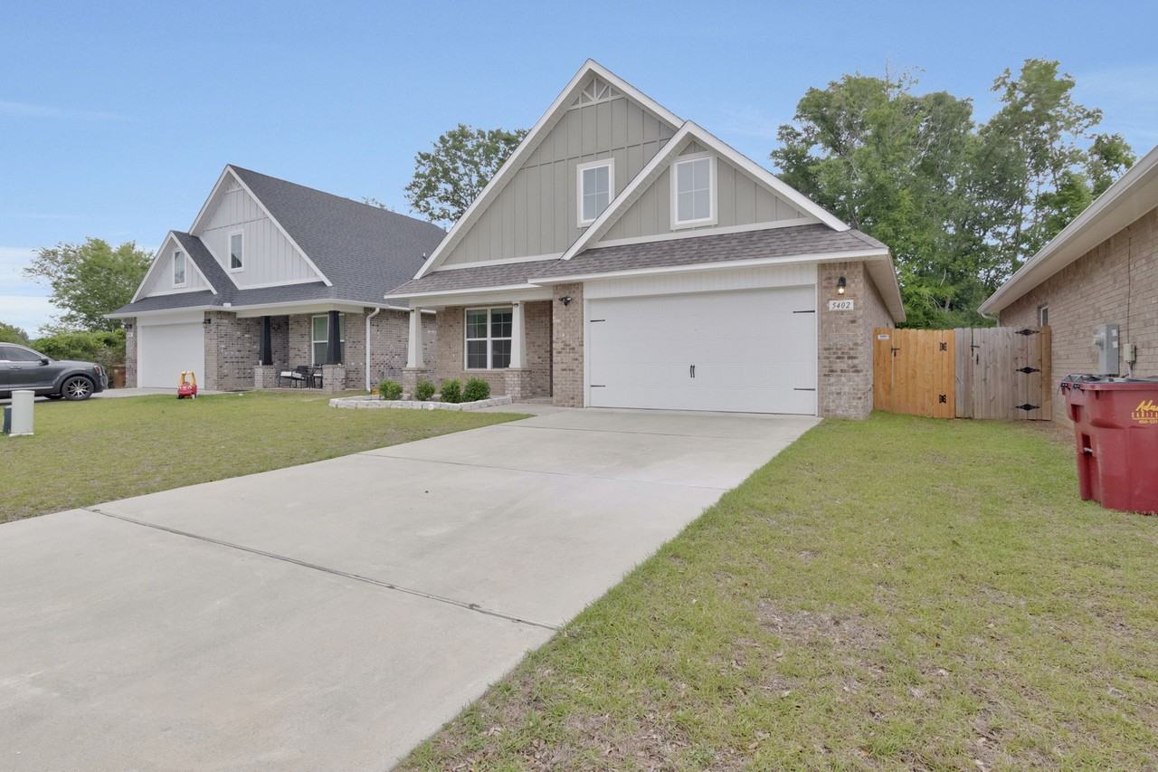 5402 Parkside Dr #1 - Photo 3 of 50