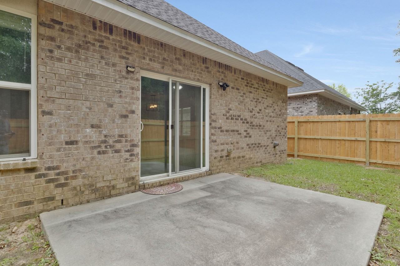 5402 Parkside Dr #1 - Photo 7 of 50
