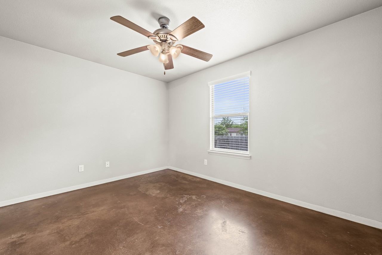 1521 Aztec Trce #A - Photo 7 of 22