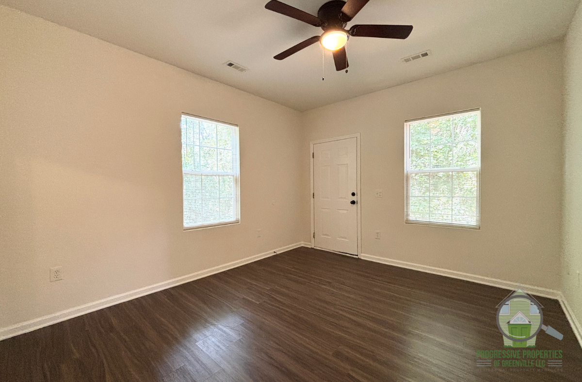 129 Harrington Ave #C - Photo 2 of 15