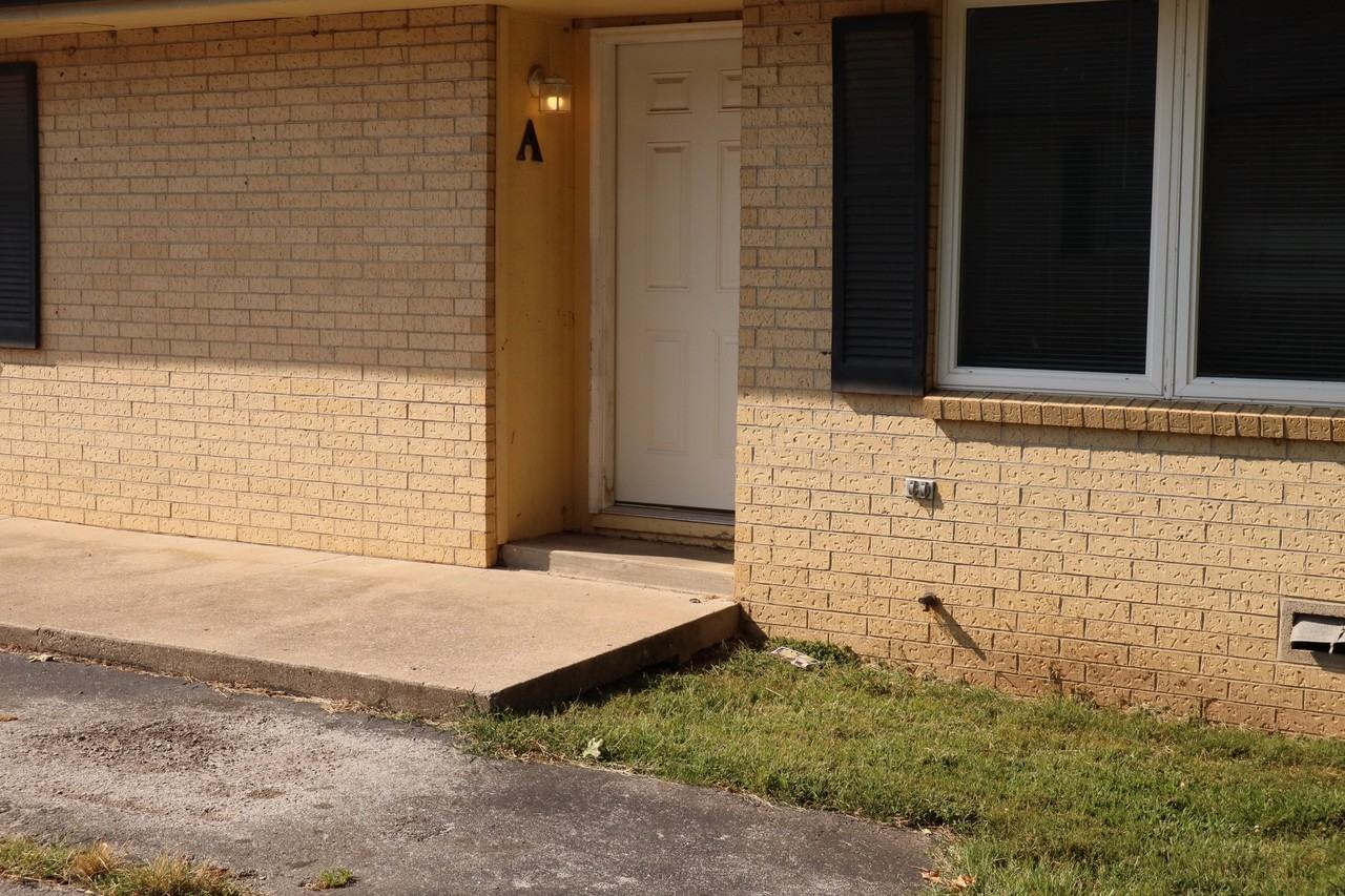 1045 S Lexington Ave #A - Photo 4 of 14