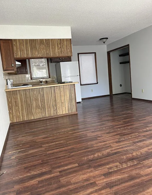 709 S Broadway Ave #709 - Photo 5 of 14