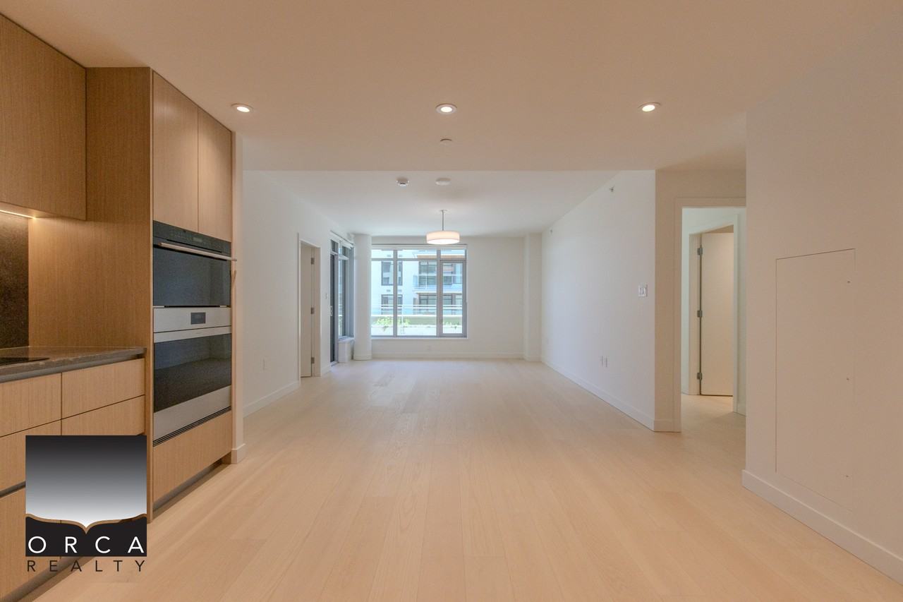 777 Aire East - Photo 2 of 23