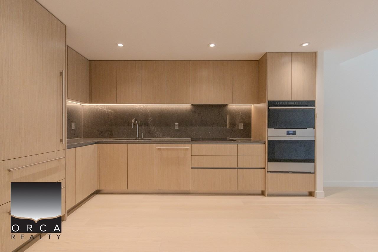 777 Aire East - Photo 5 of 23