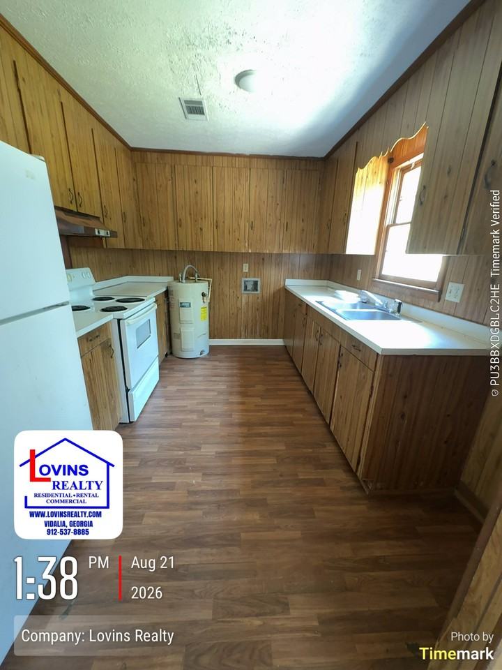 222 Arlington Dr #222 - Photo 6 of 8