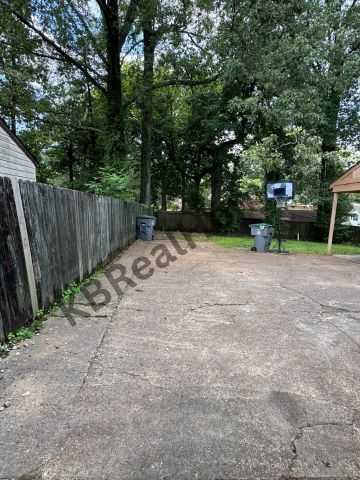 1281 Royal Oaks Cv #1 - Photo 3 of 24