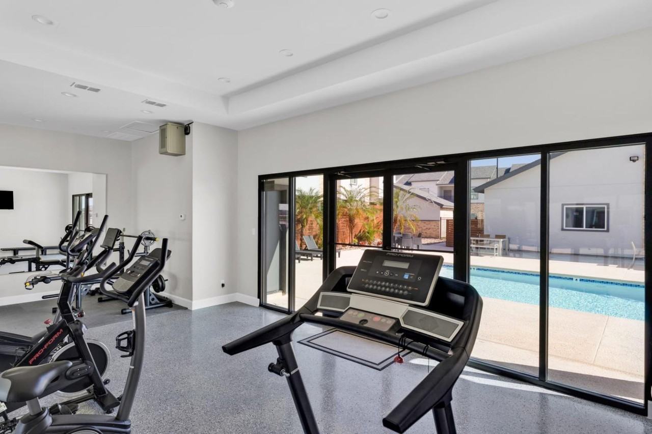 BARSE TOWNHOUSES II LLC - Photo 4 of 15