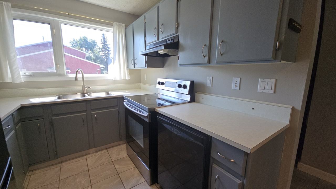 10664 Beaumaris Road Northwest - Photo 6 of 11
