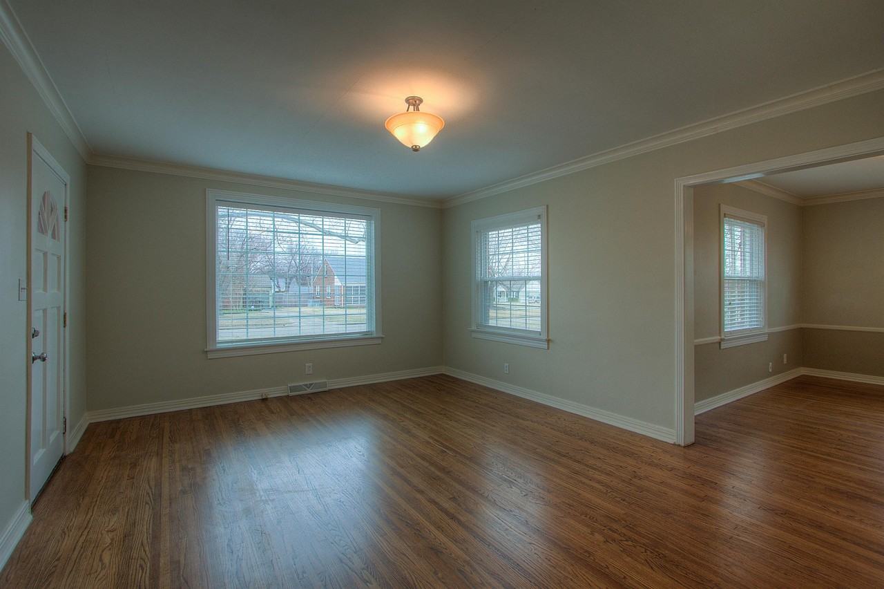 1133 S Oswego Ave #1 - Photo 5 of 19