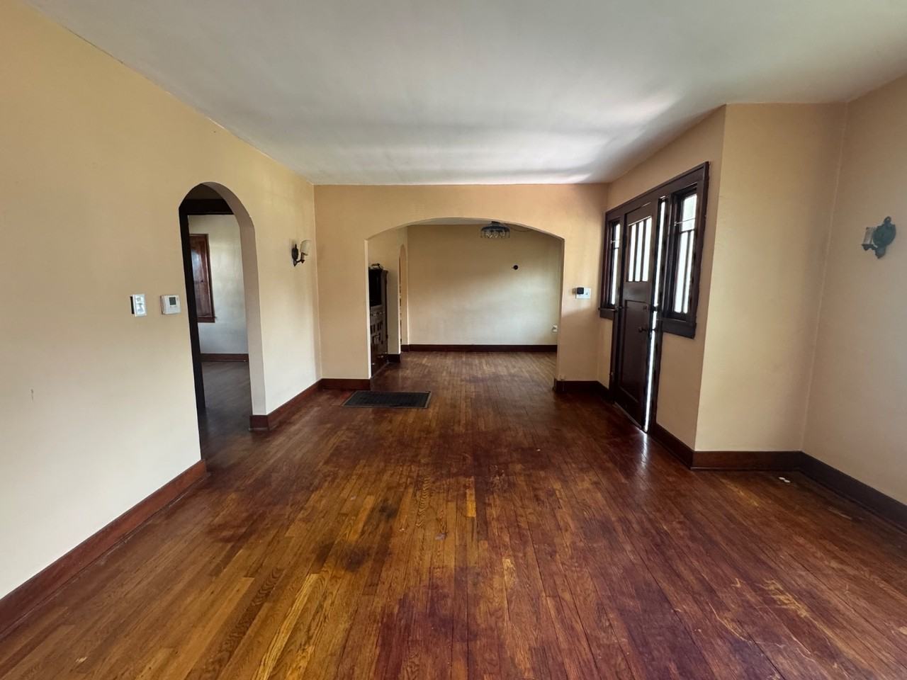 3200 Shelby Ave - Photo 4 of 9