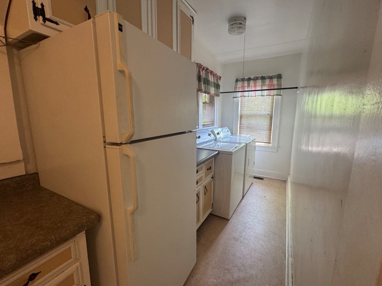 3200 Shelby Ave - Photo 6 of 9