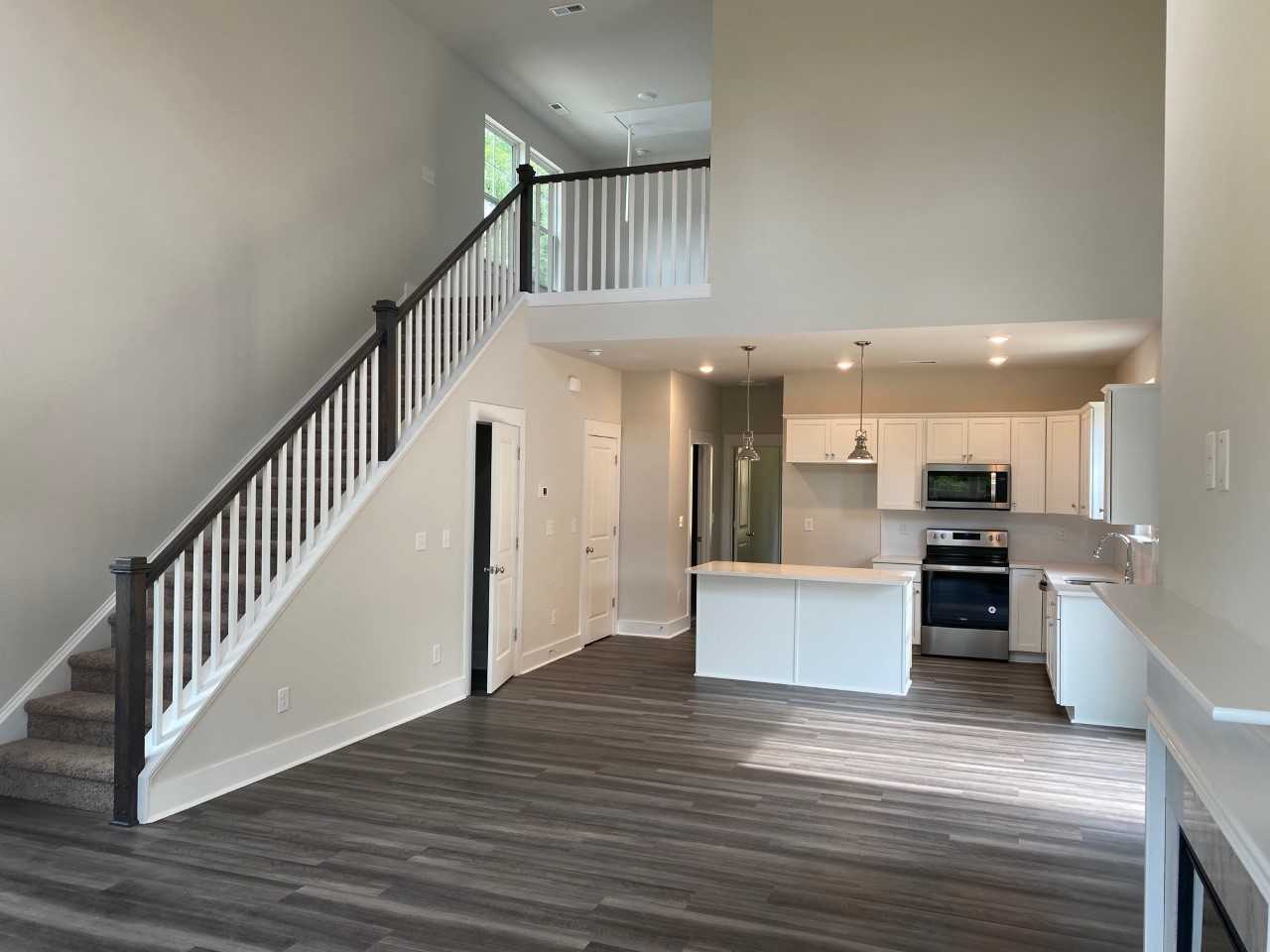 1009 Justice Ave #1 - Photo 3 of 24