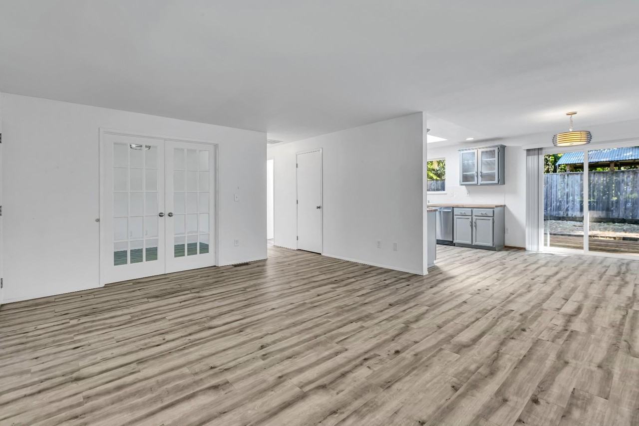 7401 56th Avenue Ct Nw - Photo 7 of 11