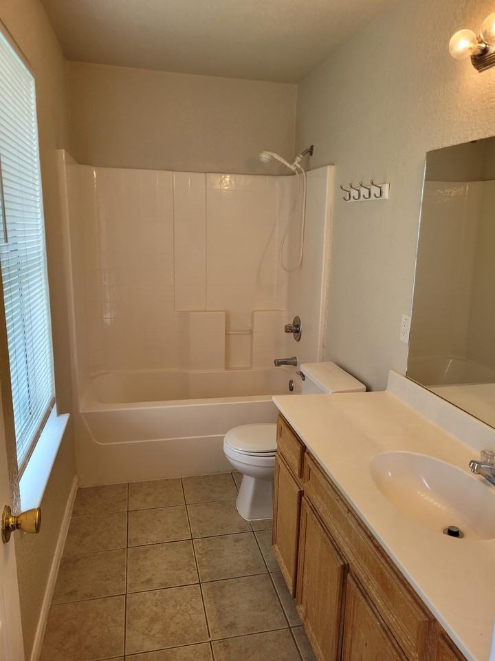 4604 Acorn Creek Trl #1 - Photo 6 of 10