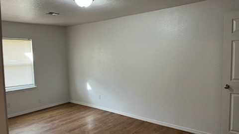 1010 Bell Dr #1 - Photo 6 of 7