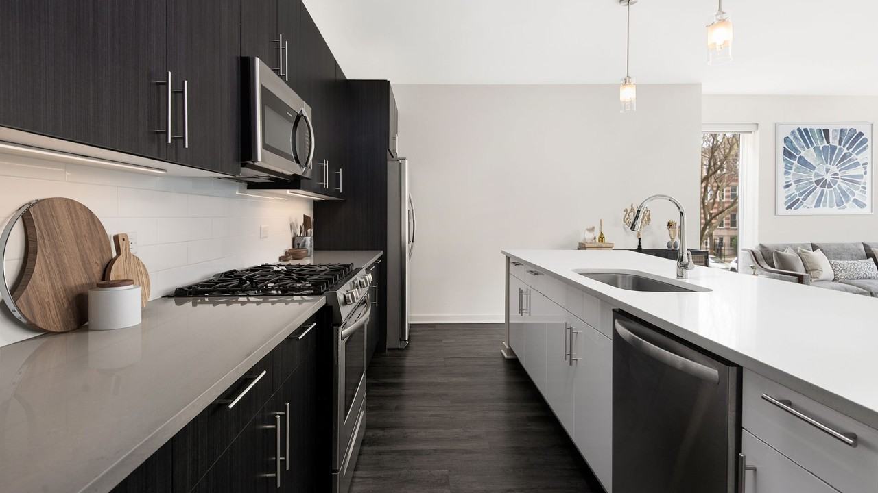 810 West Agatite Avenue #1614 - Photo 2 of 13