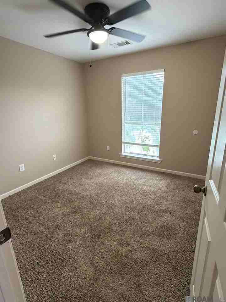 10124 Nashville Ct #1 - Photo 6 of 11