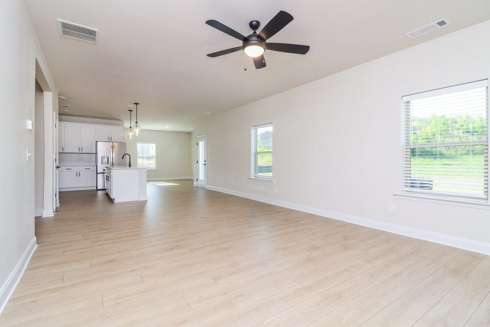 259 Cantrell Dr - Photo 6 of 17
