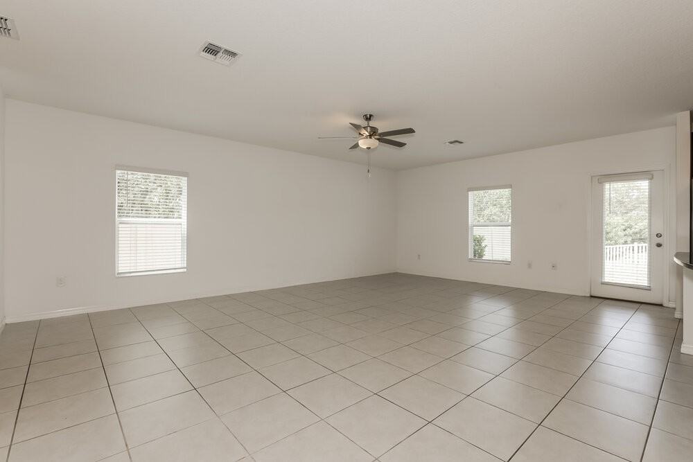 1993 Skybrooke Blvd - Photo 4 of 17