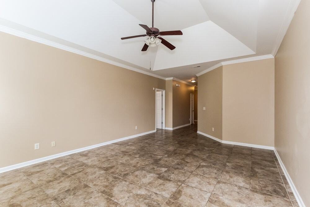 2122 Timberline Dr - Photo 4 of 16