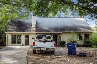 466 Ashton Cir - Photo 1 of 1