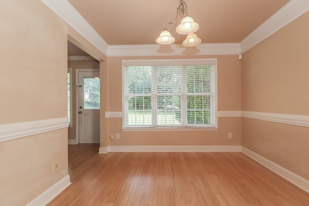 8000 Poplar Grove Cir - Photo 6 of 17