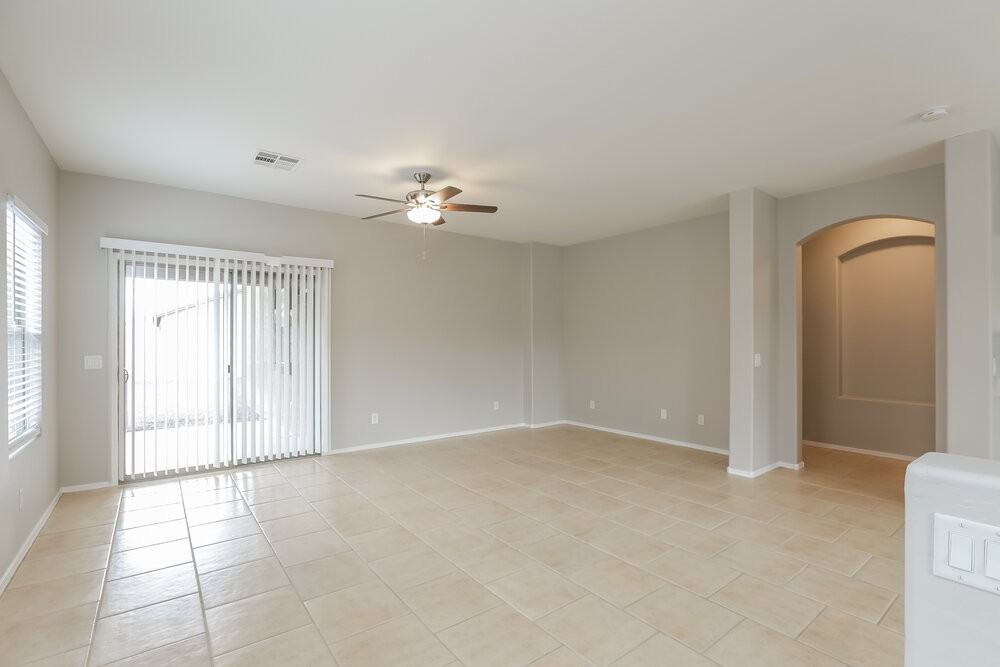 9416 W Odeum Ln - Photo 3 of 16