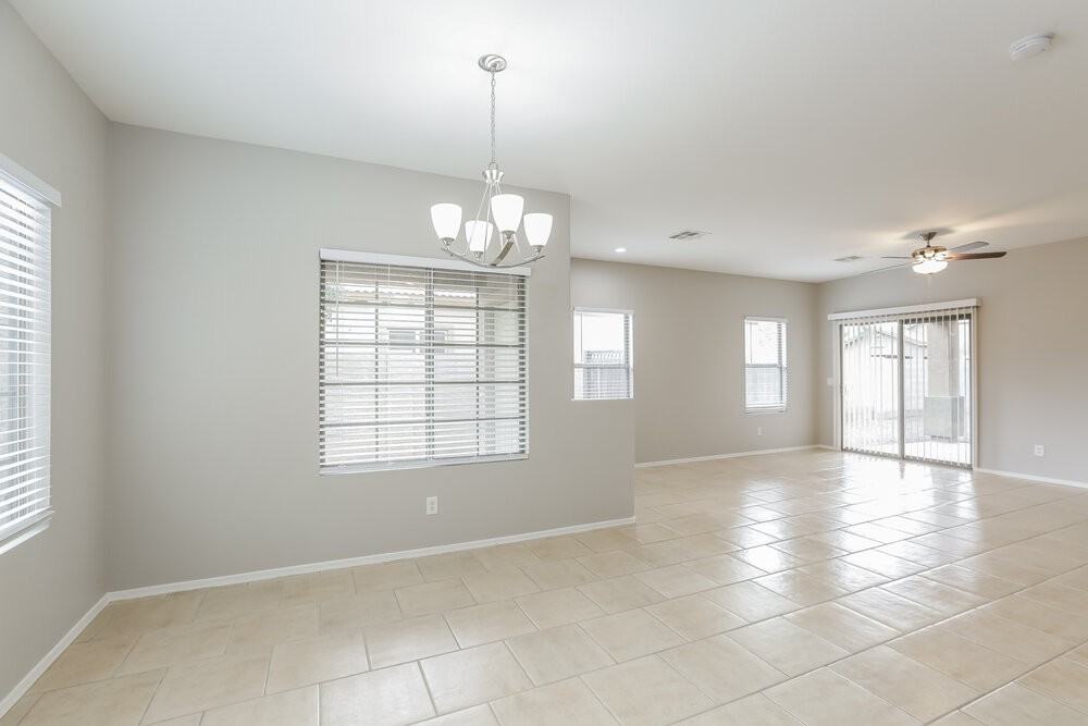 9416 W Odeum Ln - Photo 6 of 16