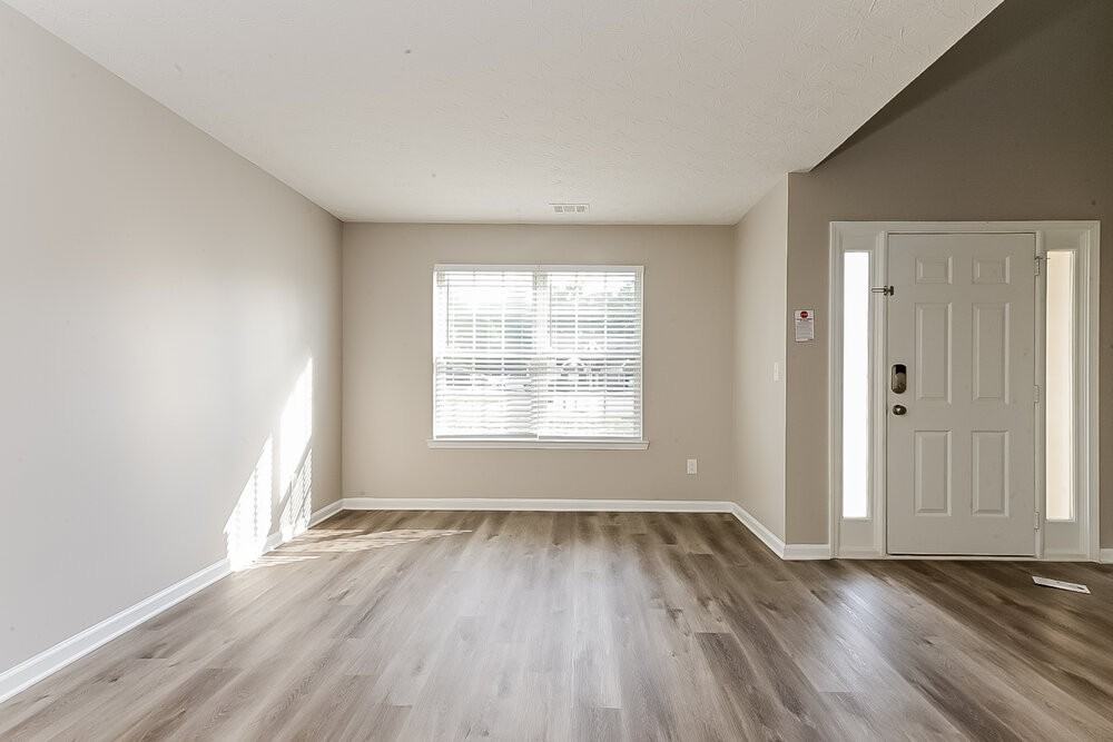 1780 Bennett Dr - Photo 5 of 17