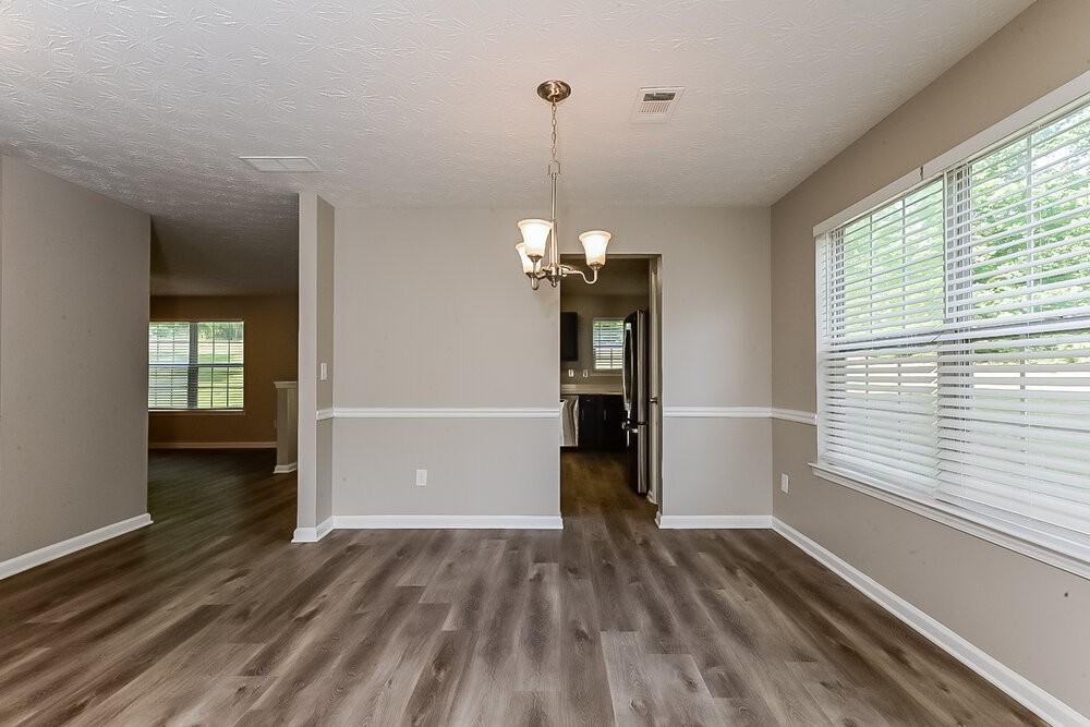 1780 Bennett Dr - Photo 6 of 17