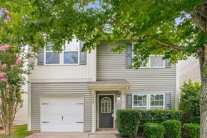 featured image of 1040 Joselynn Dr