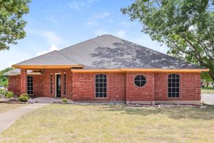 1200 Lake Grove Ln - Photo 1 of 1