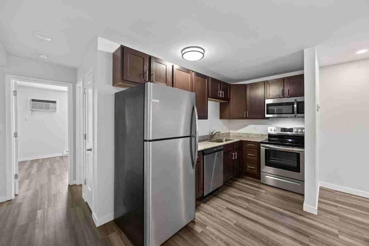 519 N Lincoln St - Photo 6 of 19