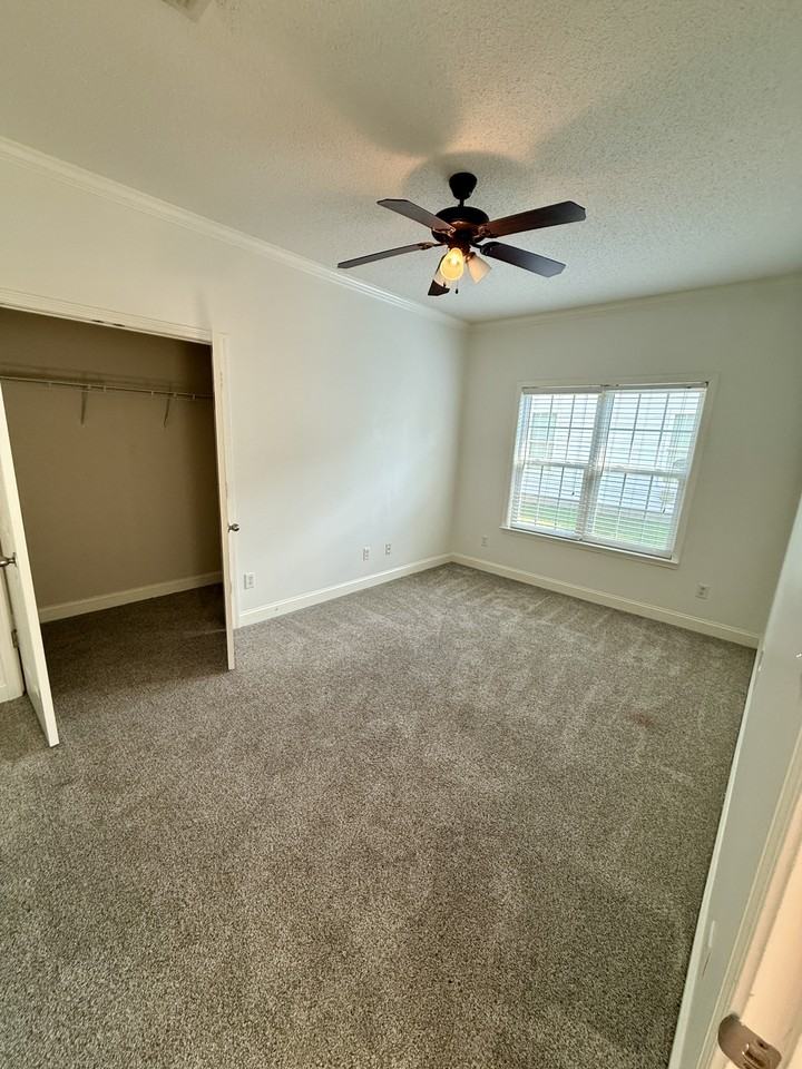 132 Laurelwood Ct #1 - Photo 6 of 10