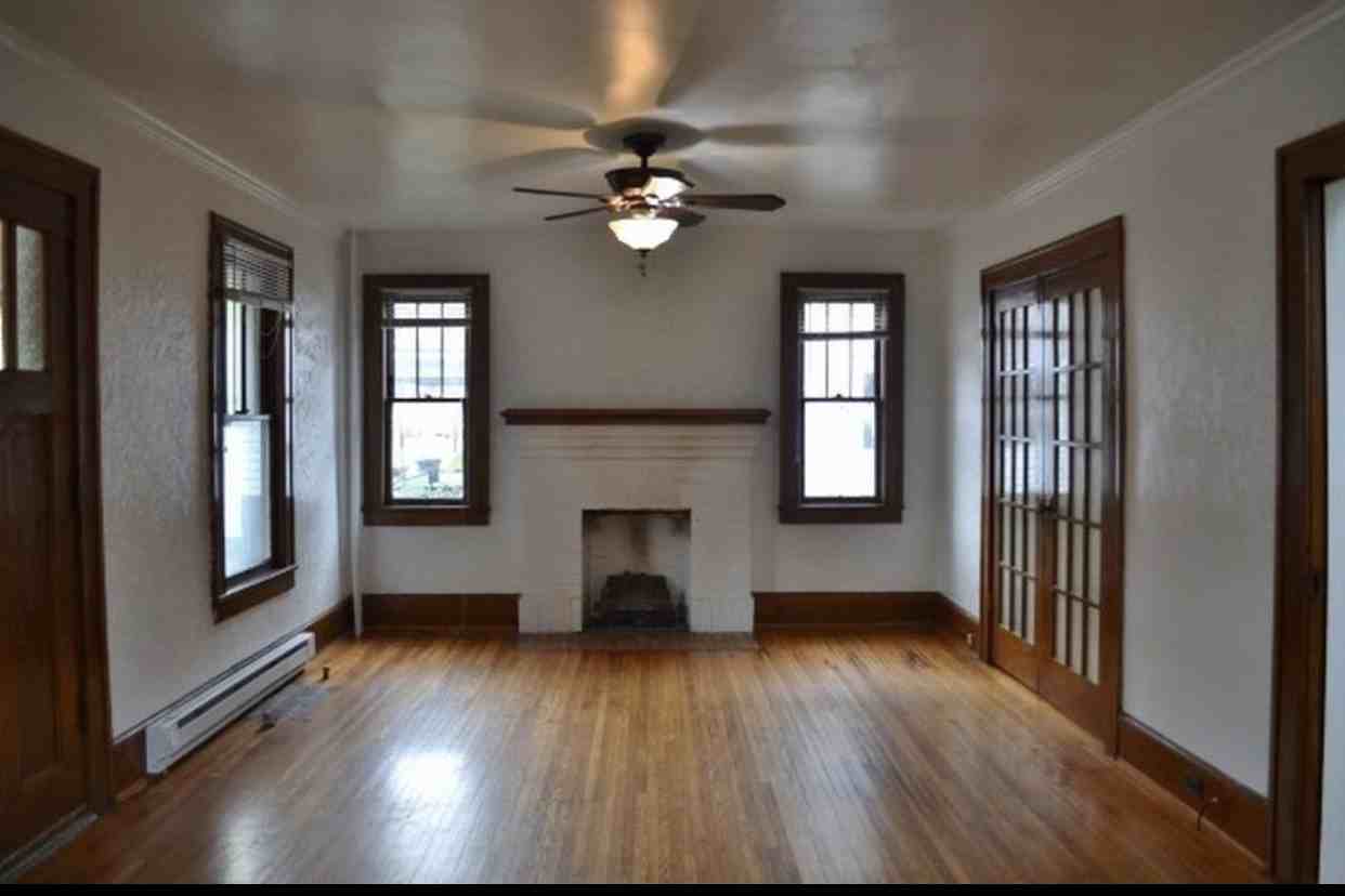 1100 College Ave #1 - Photo 6 of 12