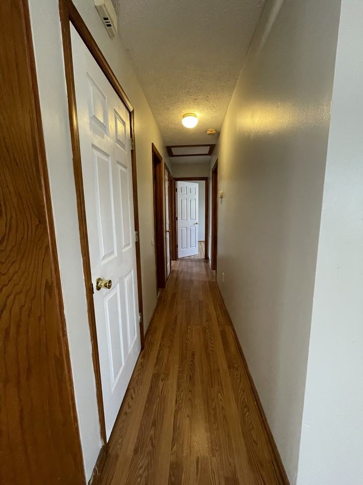 131 Bellmont Dr #1 - Photo 6 of 16