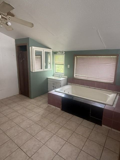 1335 6th St #C - Photo 4 of 4