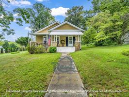 featured image of 521 N Oak St #1