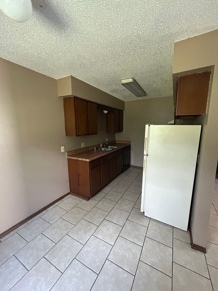 72-112 Sequoya Dr. - Photo 4 of 12