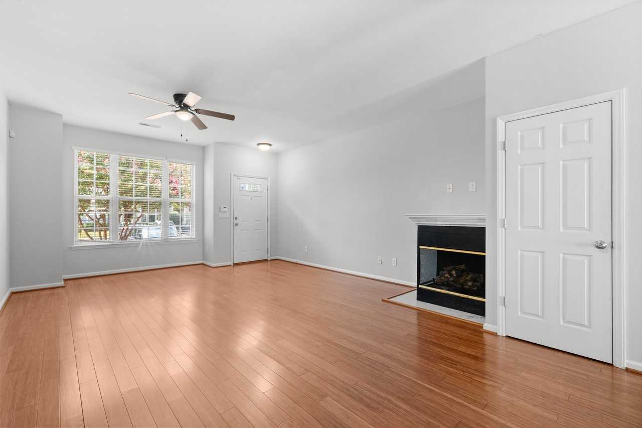 5712 Clearbay Ln #1 - Photo 3 of 18