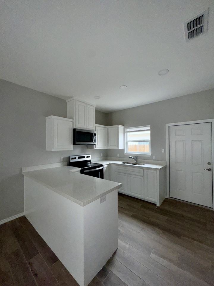 6802 North 56th Lane - 2 - New #2 - Photo 4 of 17