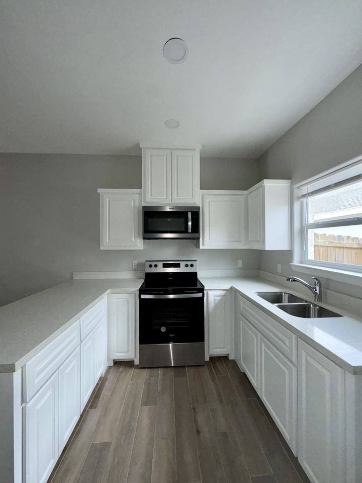6802 North 56th Lane - 2 - New #2 - Photo 5 of 17