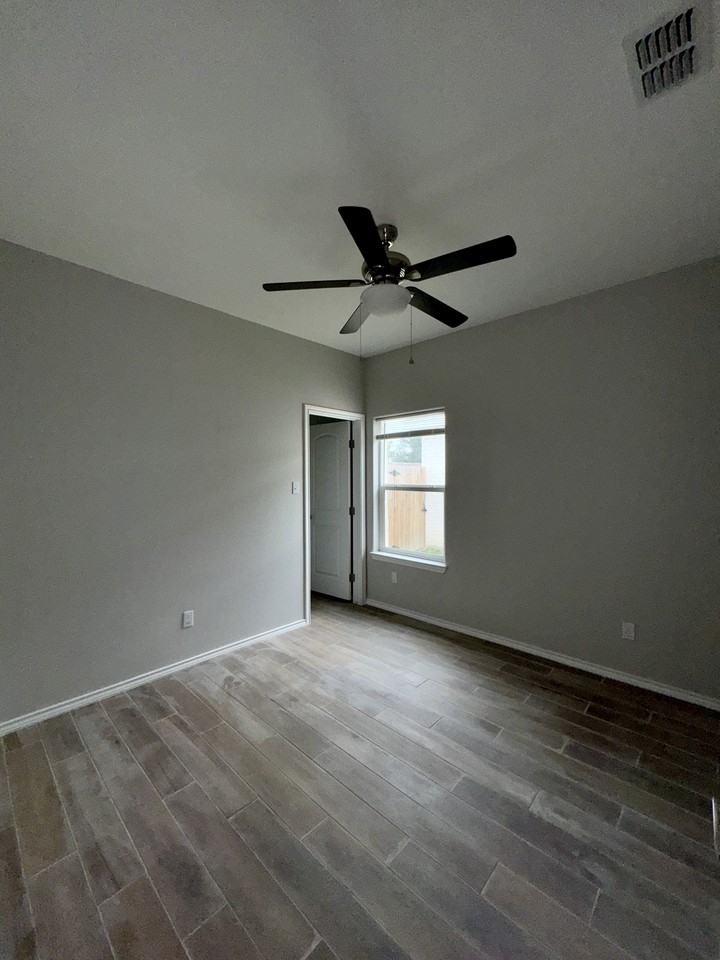 6802 North 56th Lane - 2 - New #2 - Photo 7 of 17