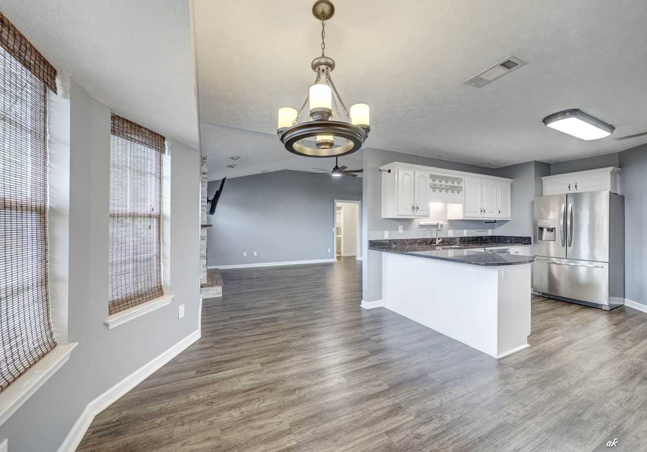 1505 Maryland Ave #1 - Photo 6 of 28